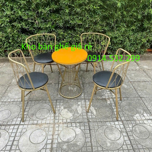 Bộ bàn ghế sắt ngoài trời