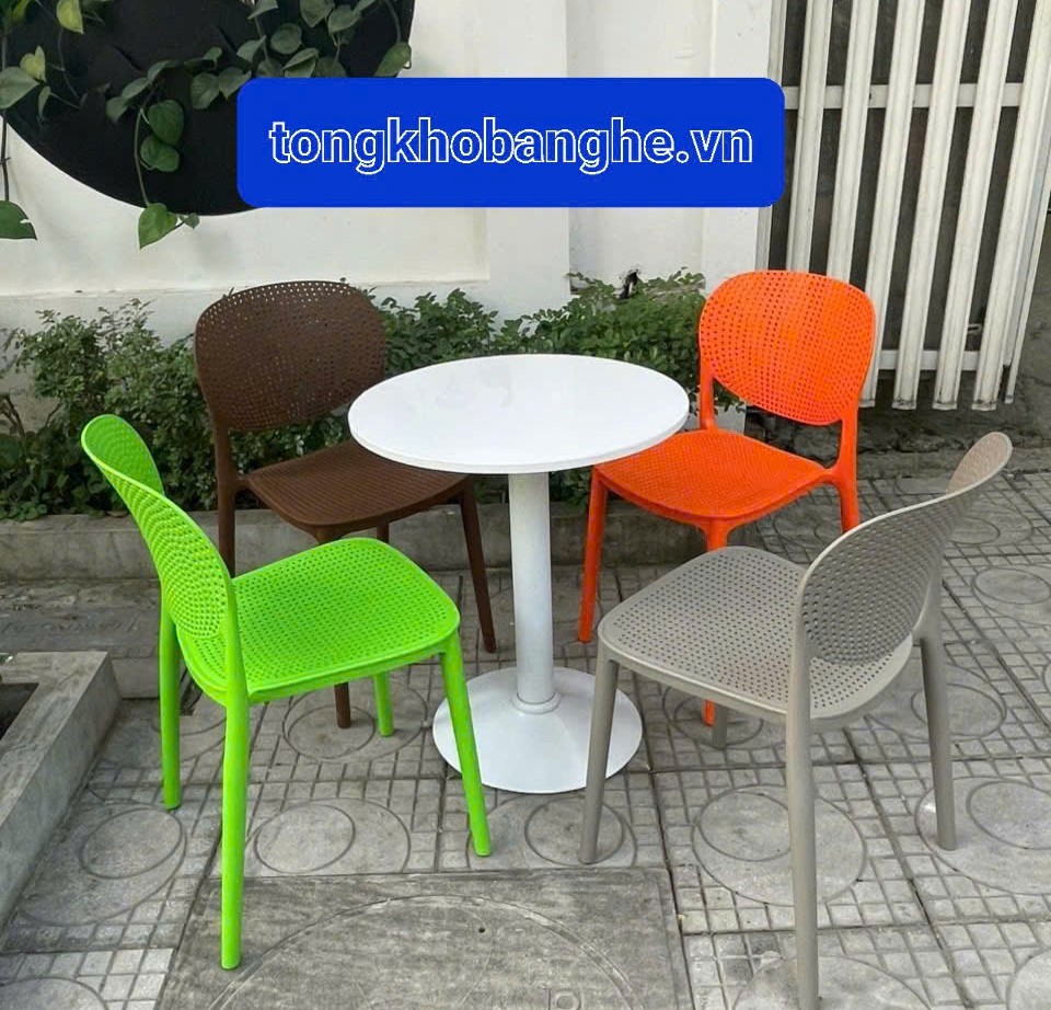 ghế nhựa đục lỗ